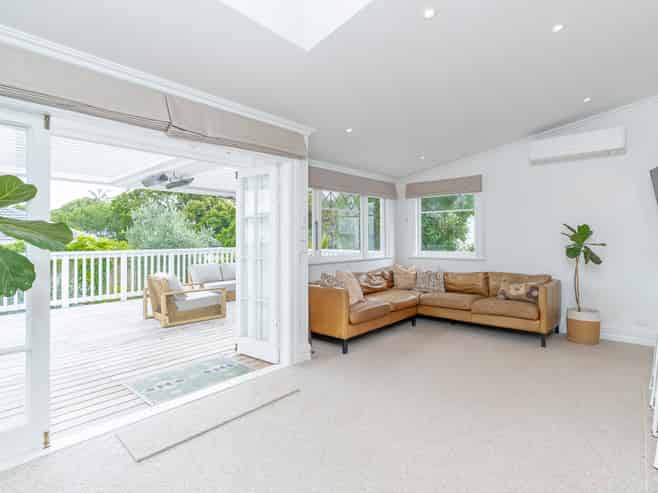 105 Burnley Terrace, Sandringham