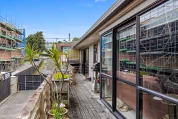 2/35 Bay Street, Red Beach