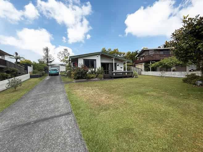 68 Woodward Street, Nukuhau