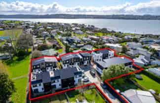 10 Kaaramuramu Lane, Mangere Bridge