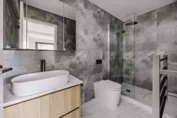 10 Kaaramuramu Lane, Mangere Bridge