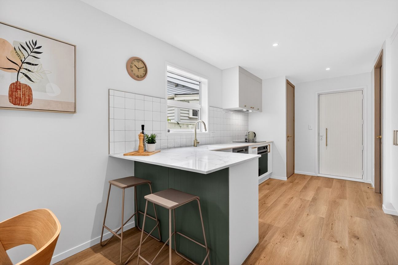 Lola Cuba - Move In Ready Now! - Fler