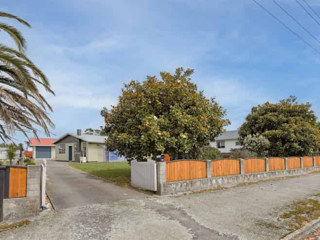 4A Derby Street, Westport