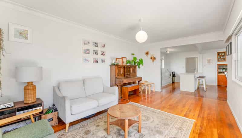 41 Cumming Street, Okato