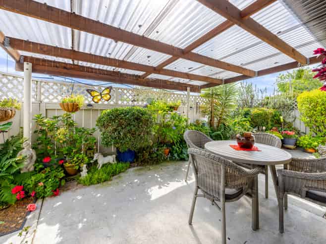 1/305 Park Road South, Akina