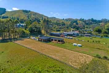 42 Hacche Road, Outer Kaiti