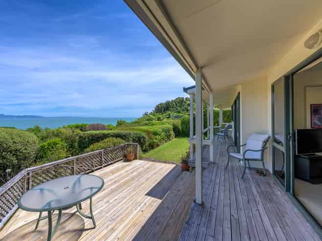 25 Bay Vista Drive, Pohara