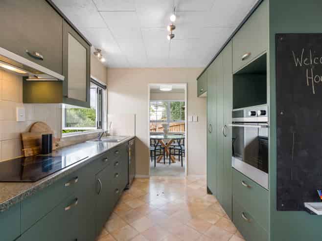 1/1 Mira Place, Mairangi Bay