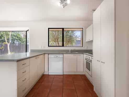 2 Anne Ward Lane, Burwood