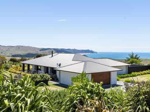 63 Waipuka Road, Waimarama