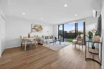 201/3 Dishys Road, Flat Bush