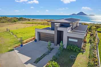 63 Omega Place, Coastlands