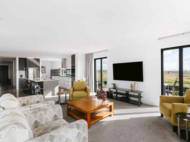 63 Omega Place, Coastlands