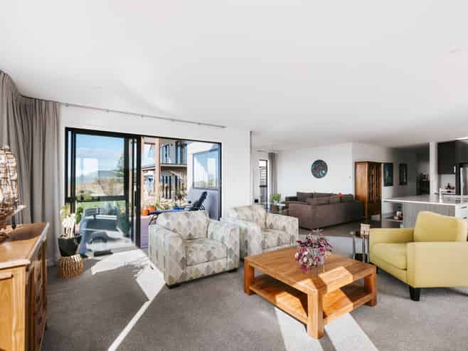 63 Omega Place, Coastlands