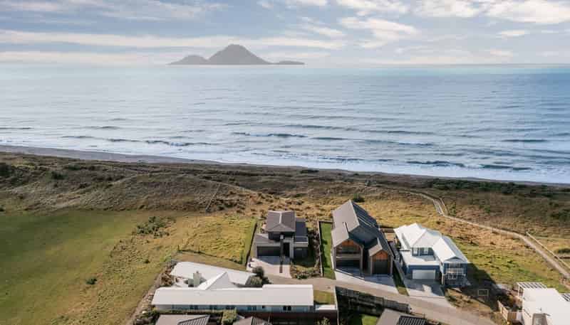 63 Omega Place, Coastlands