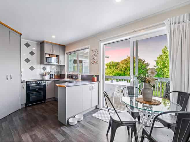 56 Colwill Road, Massey