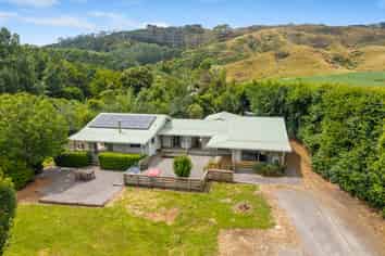 359A Kuku East Road, Manakau
