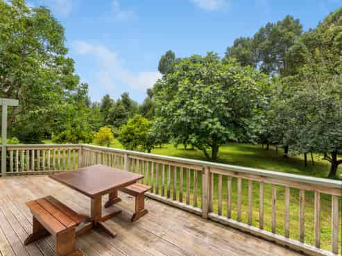 359A Kuku East Road, Manakau