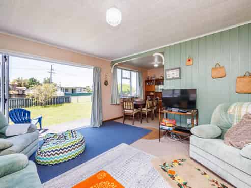 72 Nash Parade, Foxton Beach