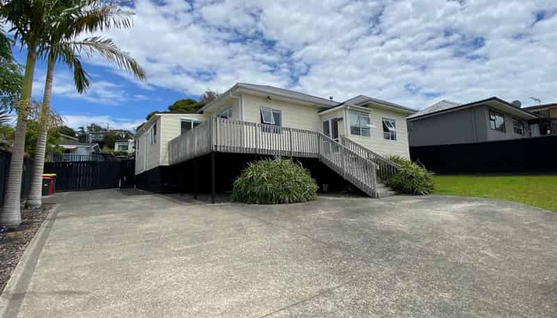 7 Polkinghorne Drive, Manly