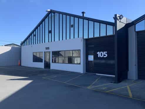 Versatile warehouse and office – Sydenham