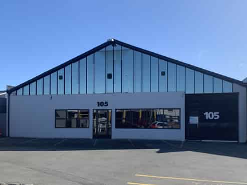 Versatile warehouse and office – Sydenham
