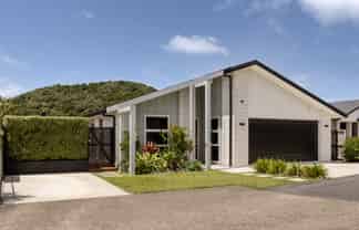 1 Nikorima Mews, Pyes Pa