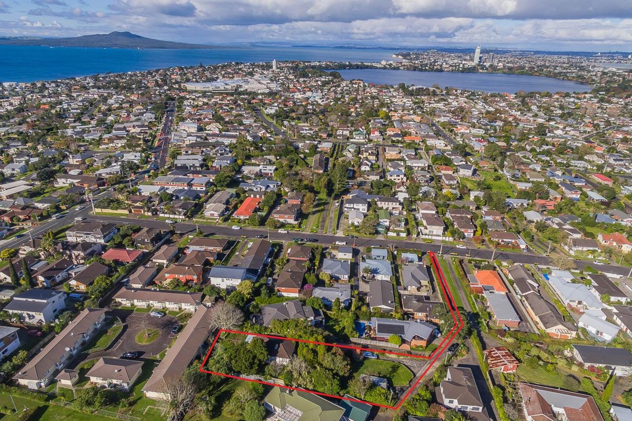 Rare 1,260 m² Milford Gem: Opportunity Knocks! - Visning 5