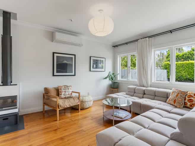 25 Premier Avenue, Point Chevalier