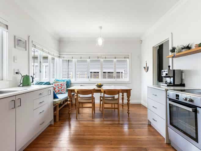 25 Premier Avenue, Point Chevalier