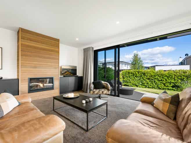 53 Tenby Street, Wanaka