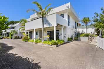 204A The Drive, Whangamata