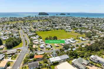 204A The Drive, Whangamata