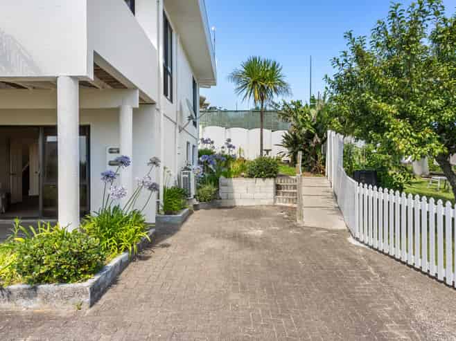 204A The Drive, Whangamata