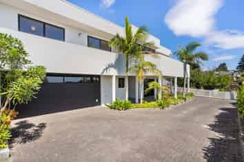 204A The Drive, Whangamata