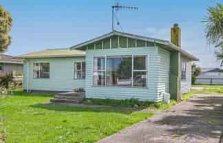 23 Stirling Street, Levin