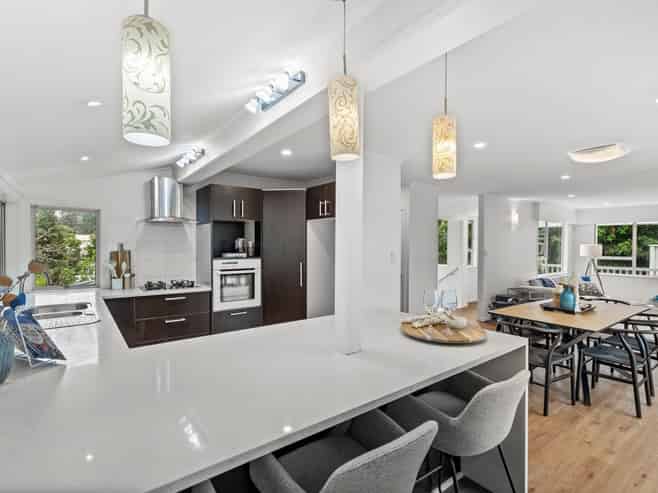 8 Airey Place, Torbay