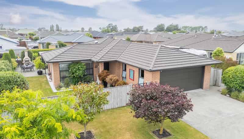 8 Austin Reid Avenue, Carterton