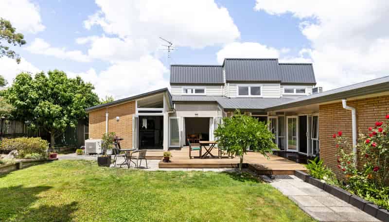 23 Gilbass Avenue, Hamilton Lake