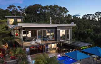 7-9 Woollams Road, Onetangi