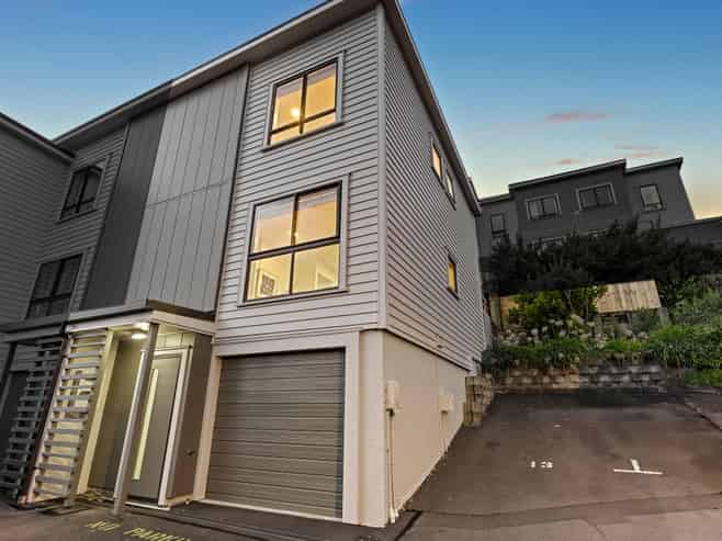 13/17 Georgia Terrace, Albany