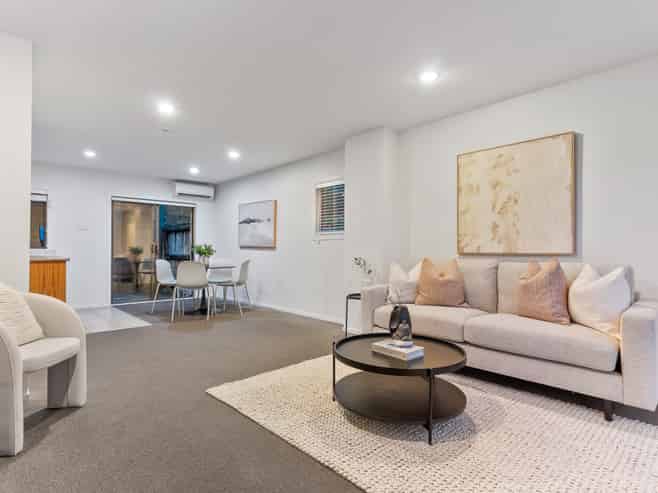 13/17 Georgia Terrace, Albany