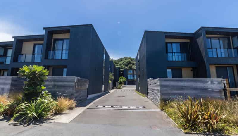 15/20 Trent Street, Island Bay