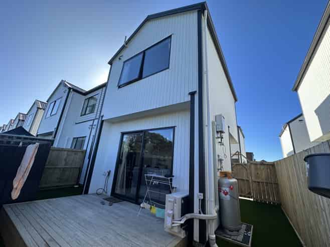 67 John Gray Street, Papakura