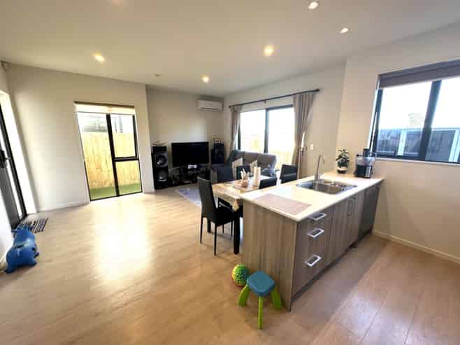 67 John Gray Street, Papakura