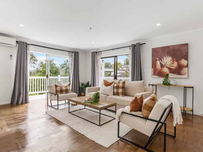 990 East Coast Road, Northcross