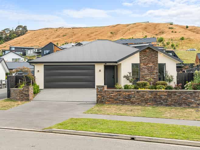 24 McVicar Drive, Cashmere