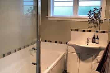 228 Knowles Street, Saint Albans