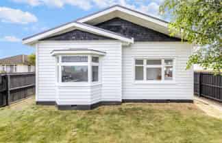 1/207 Main North Road, Redwood