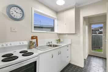 6 Te Rauparaha Street, Otaki